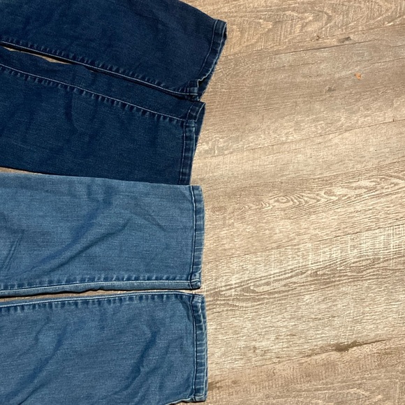 Two pairs of Isabel maternity jeans size 12. - Picture 2 of 5